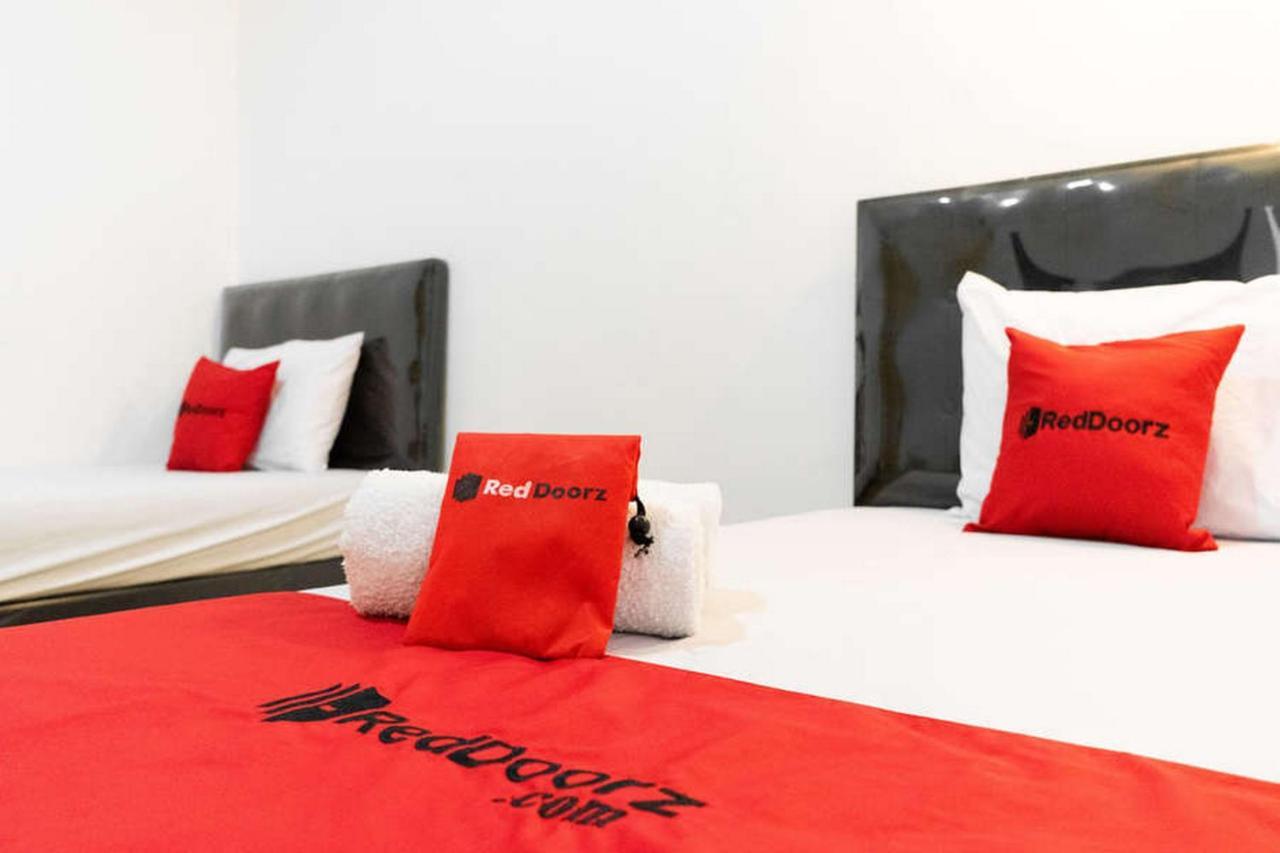 Reddoorz Near Sam Poo Kong 3 Semarang Hotel Exterior photo