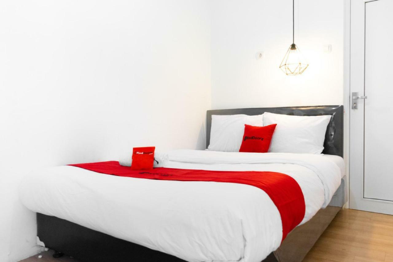Reddoorz Near Sam Poo Kong 3 Semarang Hotel Exterior photo